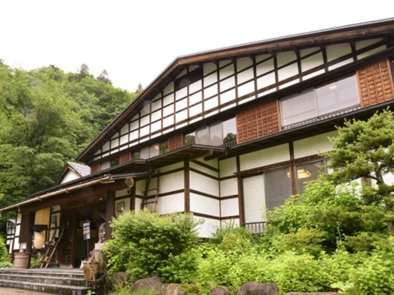 Kaikake Onsen Ryokan Yuzawa  Buitenkant foto